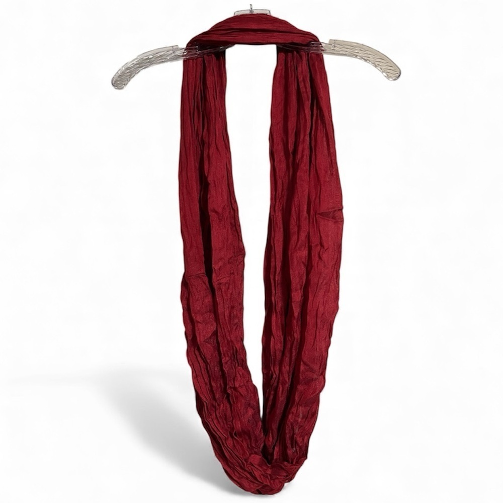 NWOT CORCIOVA Elegant Red infinity scarf